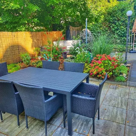 Daire 2 Am Zoo Mit Garten Wuppertal