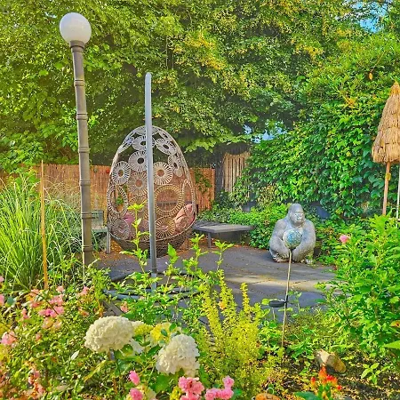 2 Am Zoo Mit Garten Appartement Wuppertal