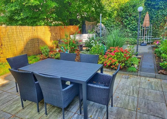 Appartement 2 Am Zoo Mit Garten Wuppertal